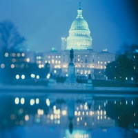 Правителствената сграда, осветена през нощта, Капитолия, сграда на Вашингтон, САЩ за отпечатване на плакат